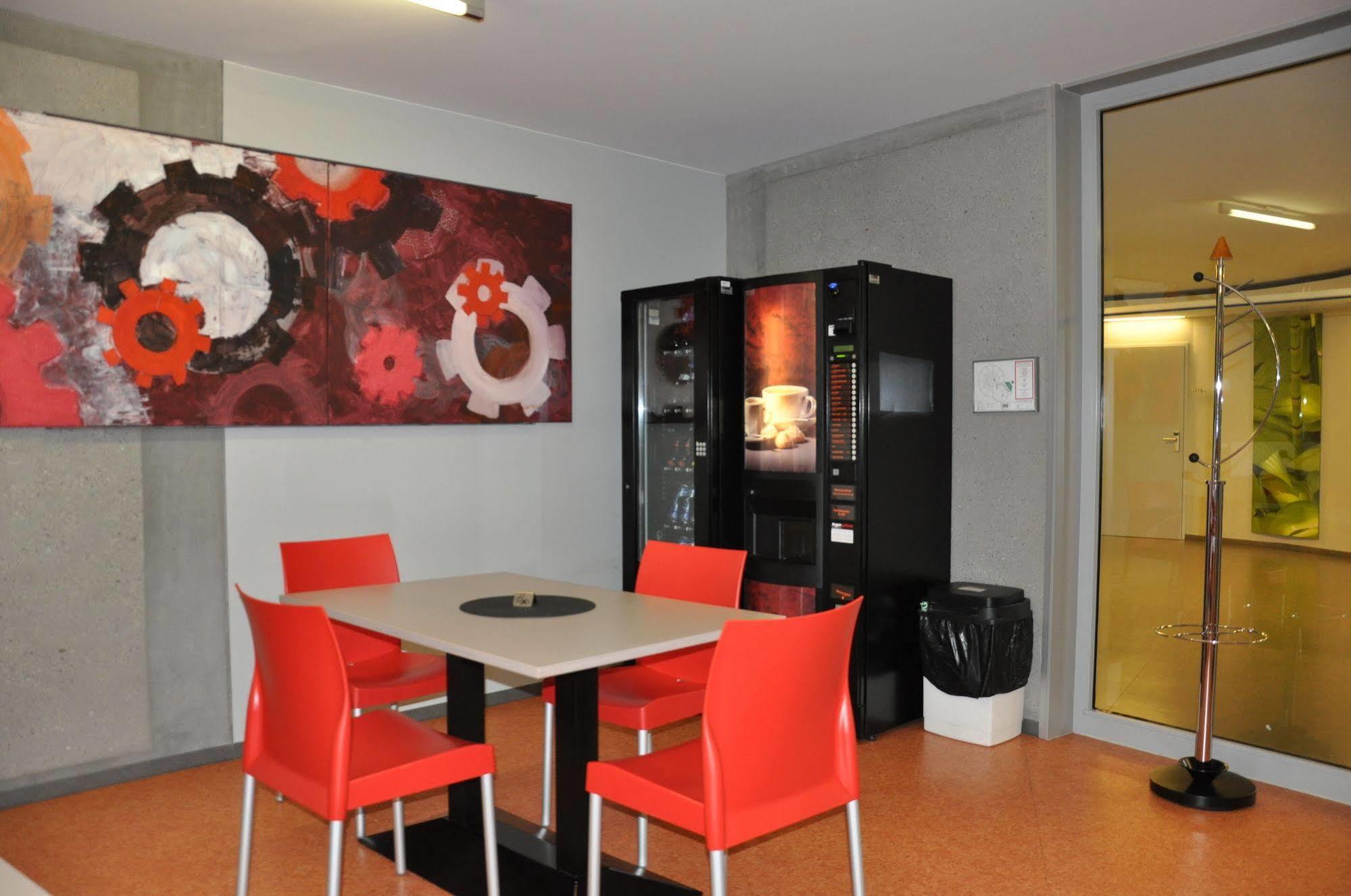 Motel Arbotel 24H Self Check-In Friesach  Exterior foto
